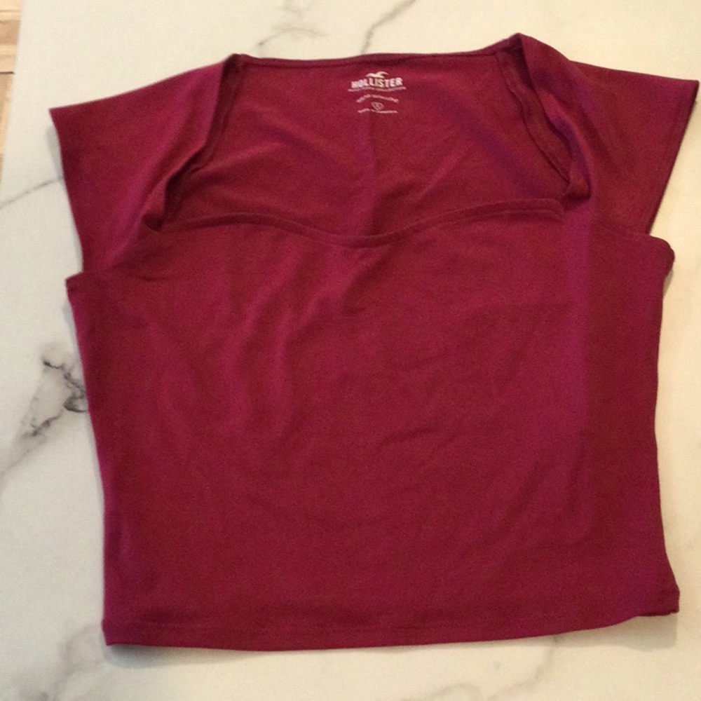 Hollister burgundy crop top, size small